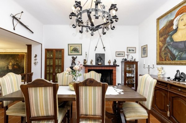 casa indipendente in vendita a Pietrasanta