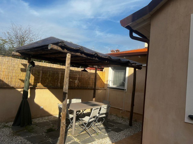 casa indipendente in vendita a Pietrasanta
