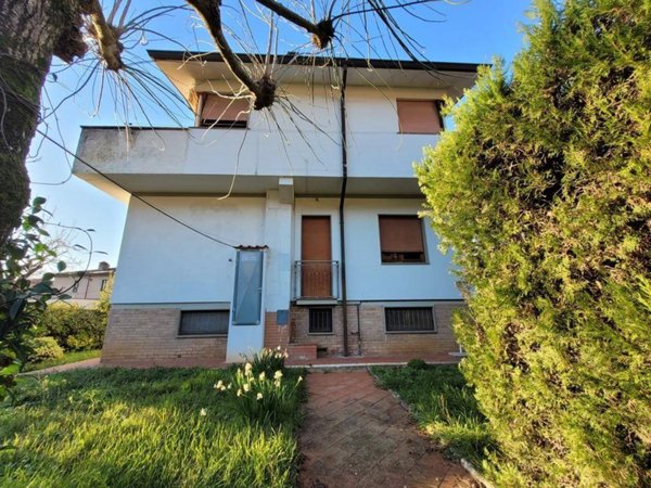 casa indipendente in vendita a Pietrasanta