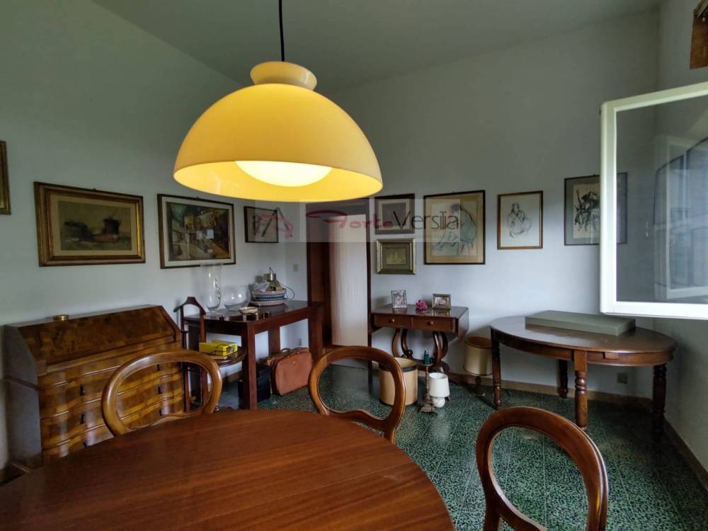 appartamento in vendita a Pietrasanta in zona Marina di Pietrasanta