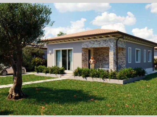casa indipendente in vendita a Pietrasanta