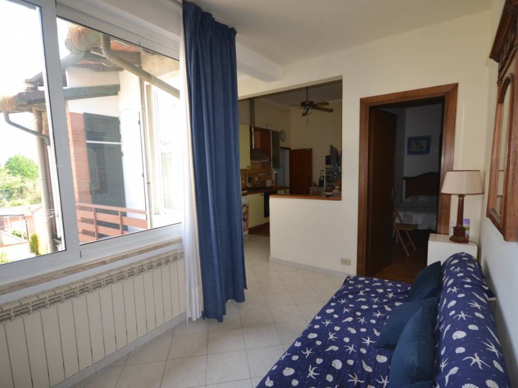 appartamento in vendita a Pietrasanta in zona Tonfano