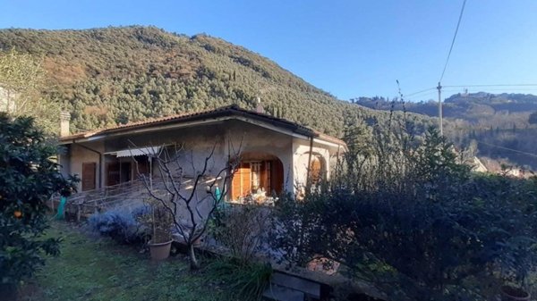 casa indipendente in vendita a Pietrasanta