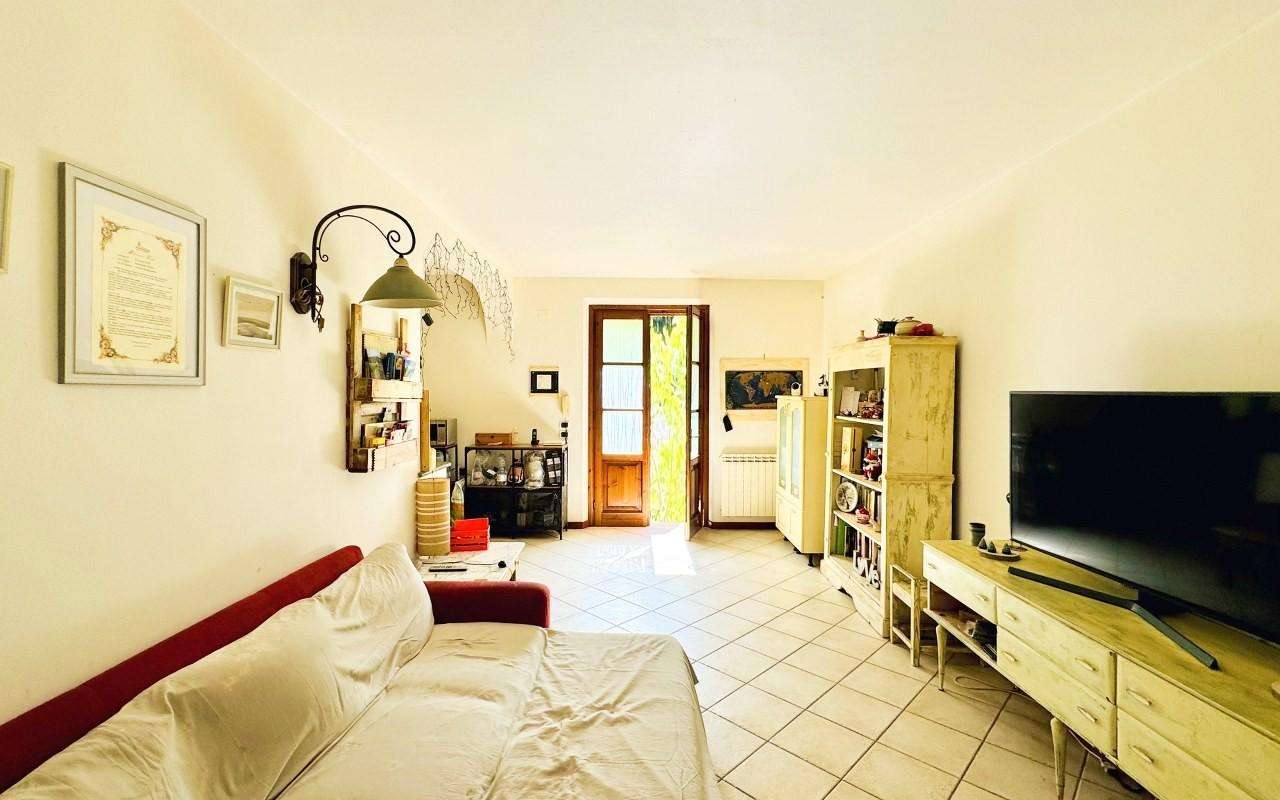 casa indipendente in vendita a Pietrasanta in zona Castello