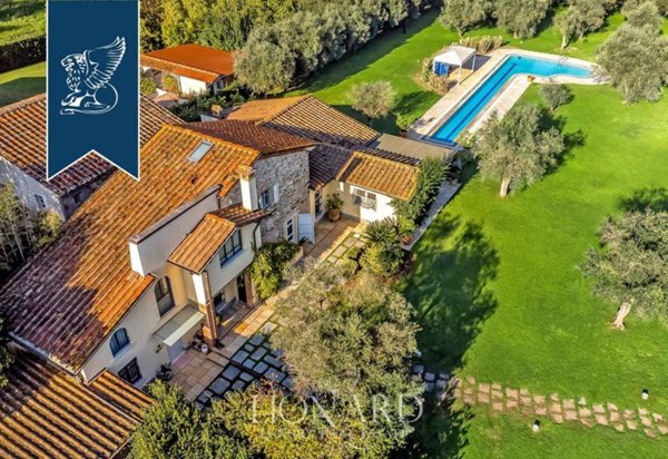 casa indipendente in vendita a Pietrasanta