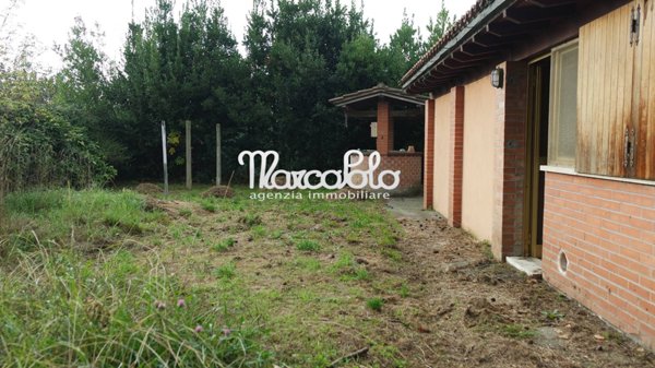 casa indipendente in vendita a Pietrasanta