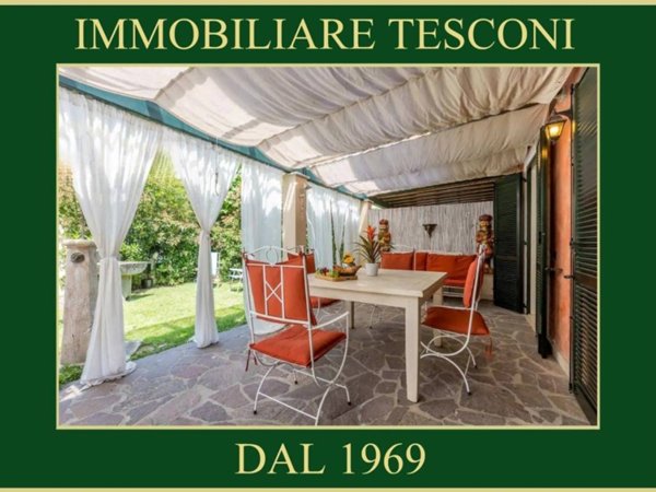 casa indipendente in vendita a Pietrasanta in zona Marina di Pietrasanta