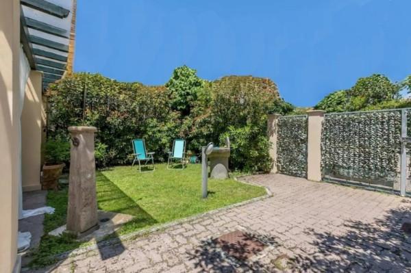 casa indipendente in vendita a Pietrasanta in zona Marina di Pietrasanta