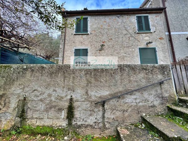 casa indipendente in vendita a Pietrasanta