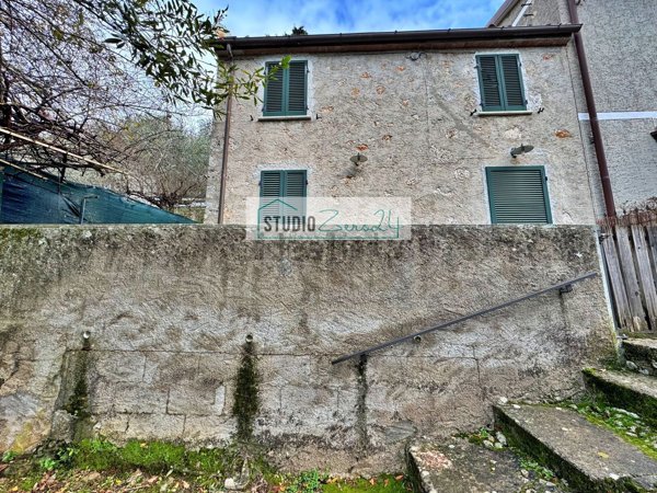casa indipendente in vendita a Pietrasanta