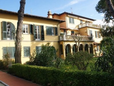 casa indipendente in vendita a Pietrasanta
