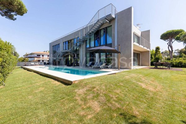 casa indipendente in vendita a Pietrasanta in zona Marina di Pietrasanta