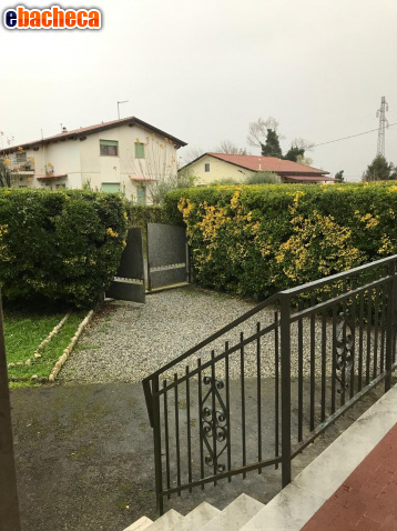 casa indipendente in vendita a Pietrasanta