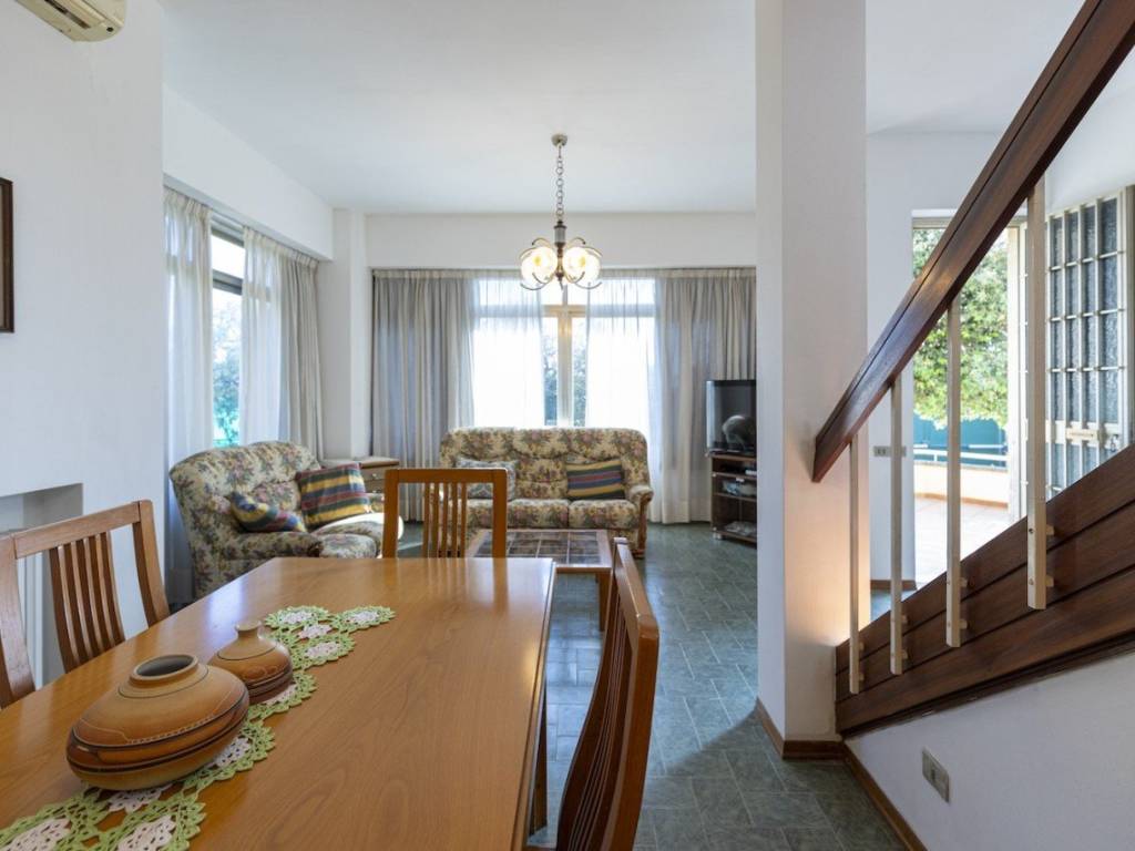 casa indipendente in vendita a Pietrasanta in zona Marina di Pietrasanta
