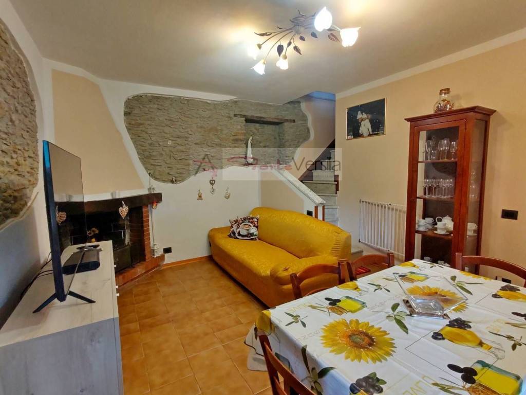 casale in vendita a Pietrasanta in zona Strettoia