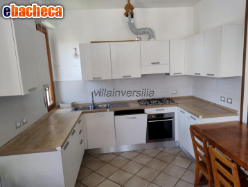 appartamento in vendita a Pietrasanta in zona Marina di Pietrasanta