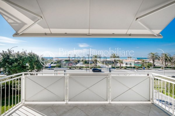 appartamento in vendita a Pietrasanta in zona Tonfano