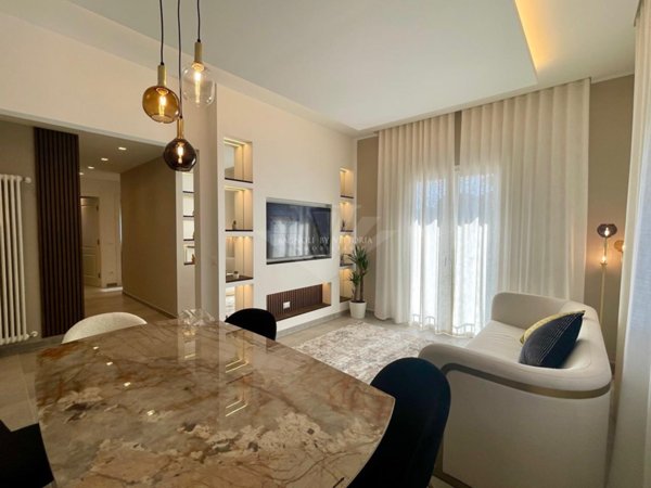 casa indipendente in vendita a Pietrasanta in zona Vignone