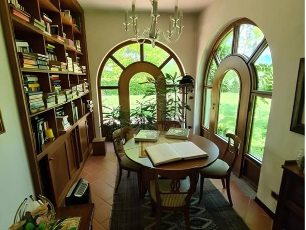 casa indipendente in vendita a Pietrasanta in zona Marina di Pietrasanta