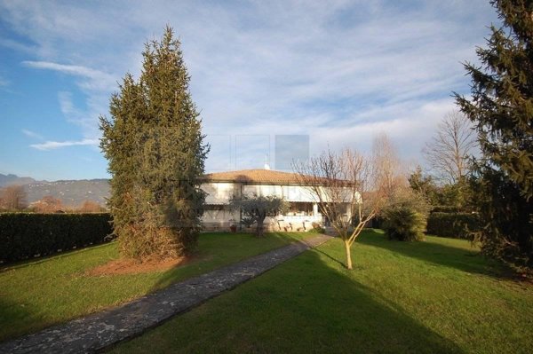 casa indipendente in vendita a Pietrasanta