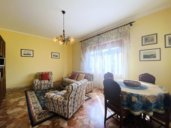 casa indipendente in vendita a Pietrasanta in zona Marina di Pietrasanta