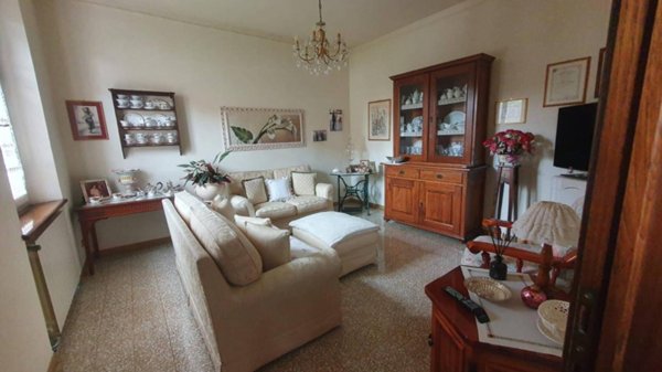 casa indipendente in vendita a Pietrasanta