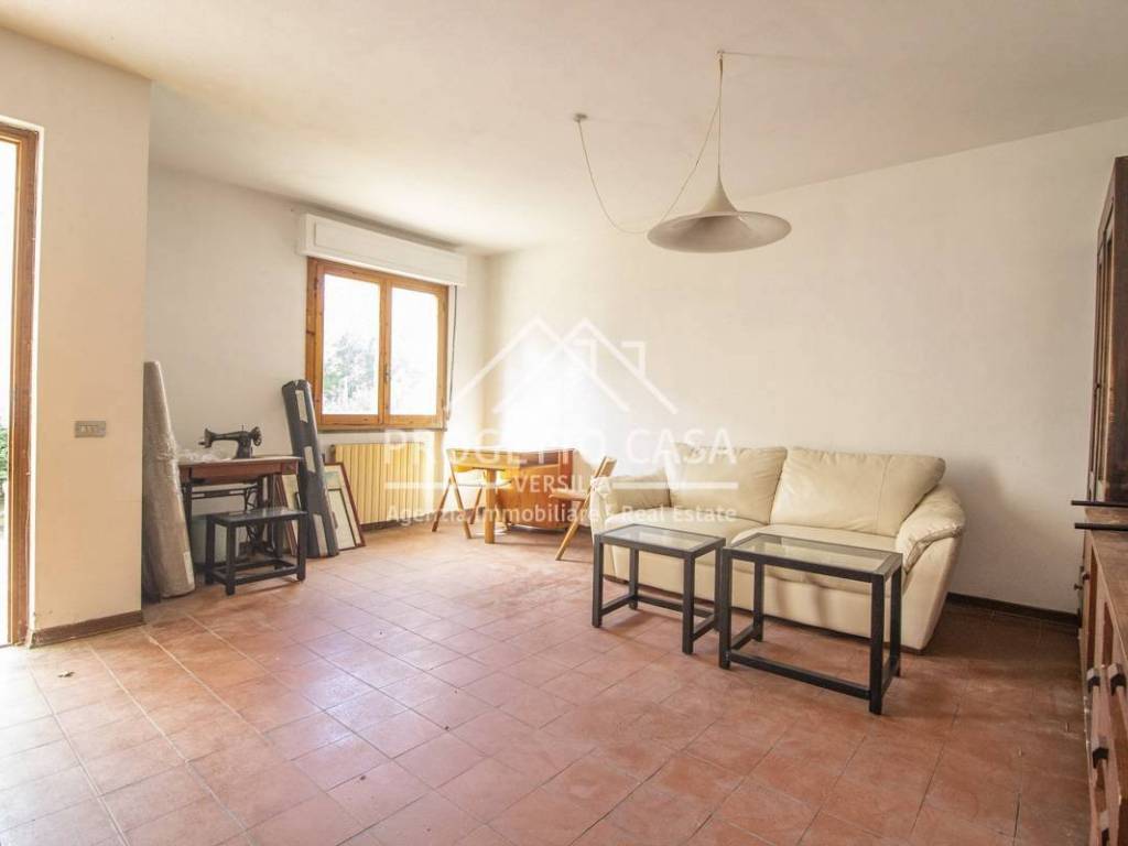 casa indipendente in vendita a Pietrasanta in zona Vignone
