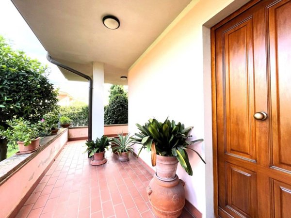 casa indipendente in vendita a Pietrasanta