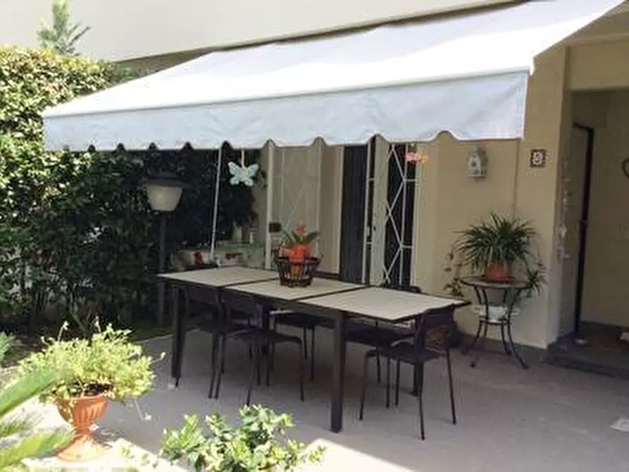appartamento in vendita a Pietrasanta in zona Fiumetto