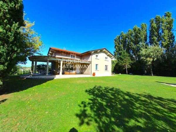 casa indipendente in vendita a Pietrasanta