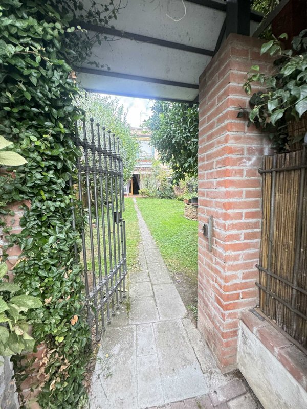 casa semindipendente in vendita a Pietrasanta