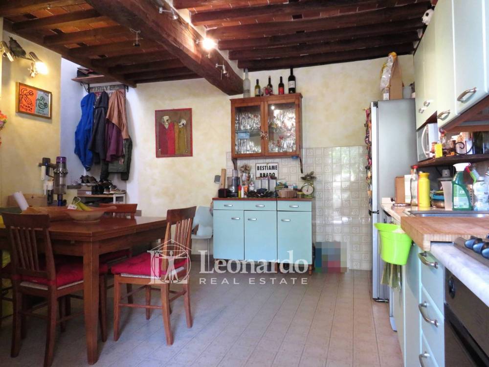 casa indipendente in vendita a Pietrasanta