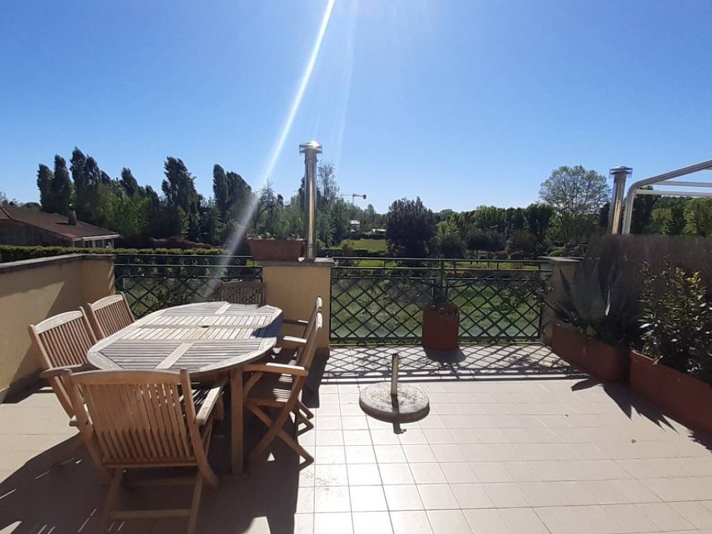 appartamento in vendita a Pietrasanta in zona Marina di Pietrasanta