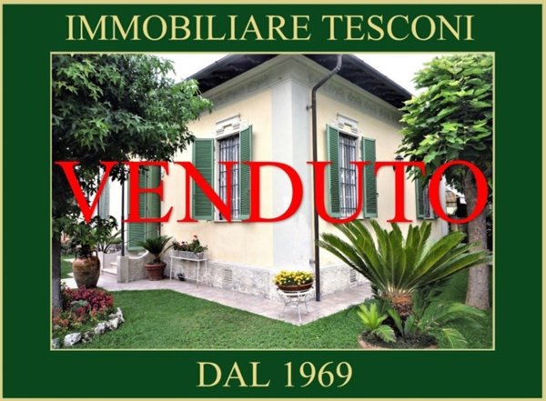 casa indipendente in vendita a Pietrasanta