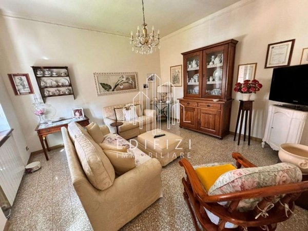 casa indipendente in vendita a Pietrasanta