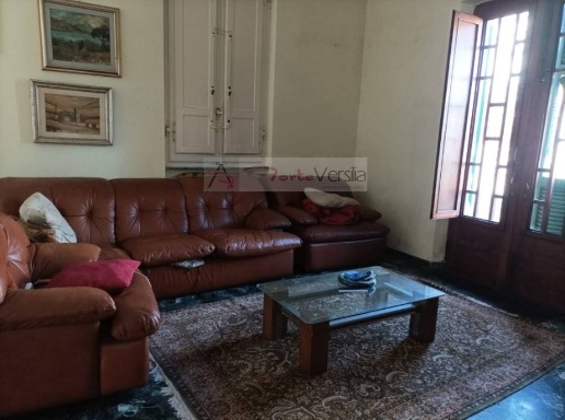 casa indipendente in vendita a Pietrasanta in zona Crociale