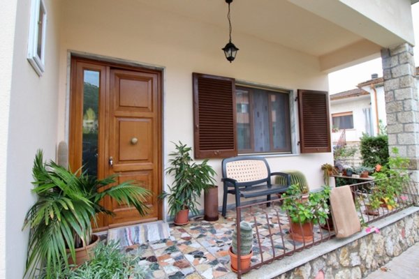 casa indipendente in vendita a Pietrasanta