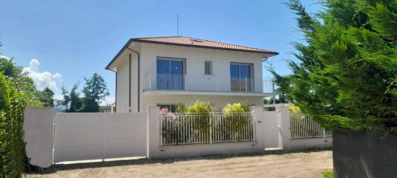 casa indipendente in vendita a Pietrasanta