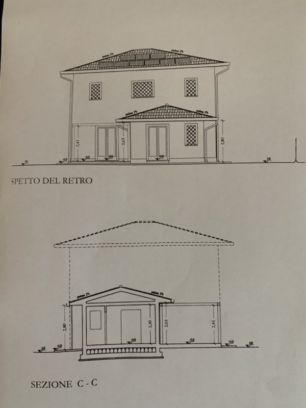 casa indipendente in vendita a Pietrasanta in zona Tonfano