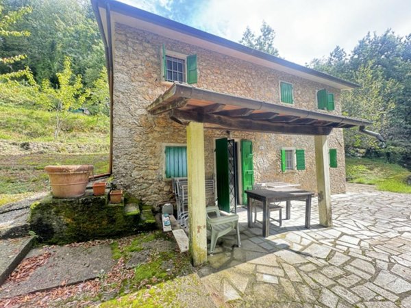 quadrivano in vendita a Pietrasanta in zona Marina di Pietrasanta