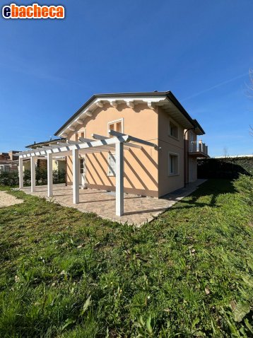 casa indipendente in vendita a Pietrasanta