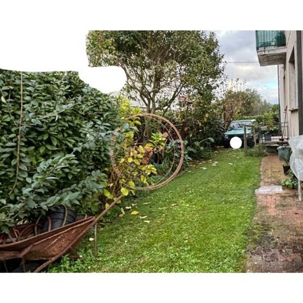 appartamento in vendita a Pietrasanta in zona Marina di Pietrasanta