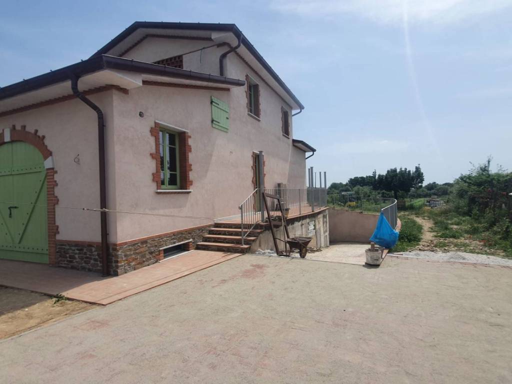 casa indipendente in vendita a Pietrasanta