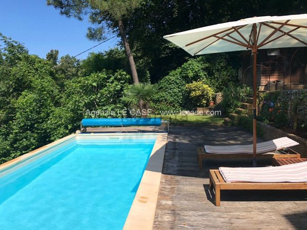 casa indipendente in vendita a Pietrasanta