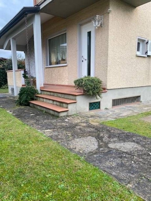 casa indipendente in vendita a Pietrasanta in zona Focette