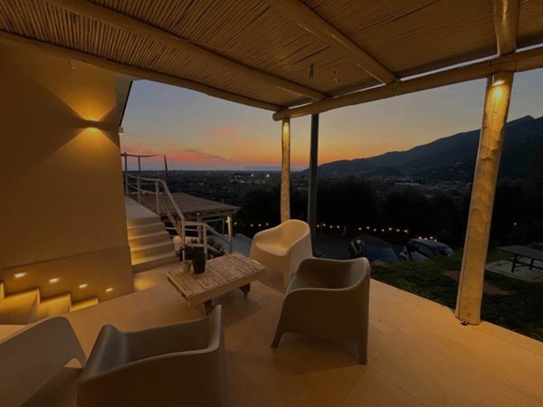 casa indipendente in vendita a Pietrasanta