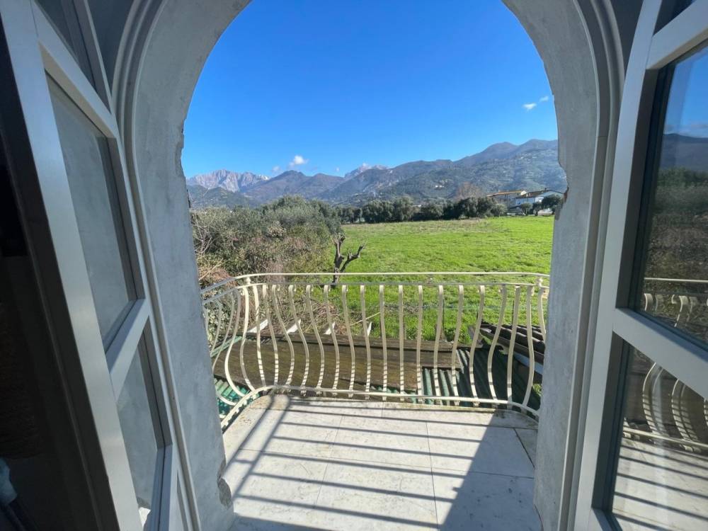 casa indipendente in vendita a Pietrasanta