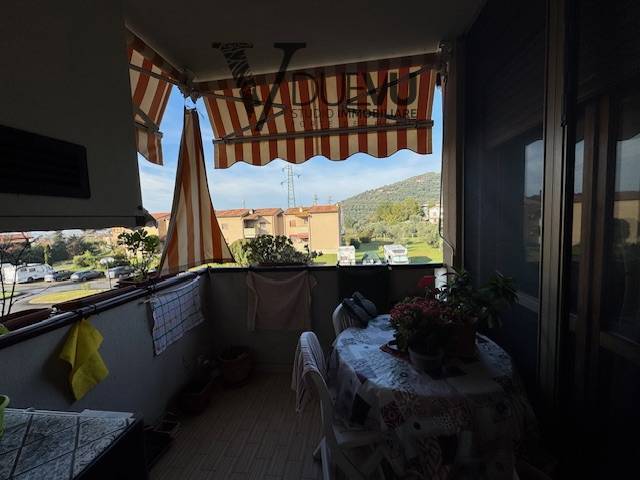 appartamento in vendita a Pietrasanta in zona Strettoia