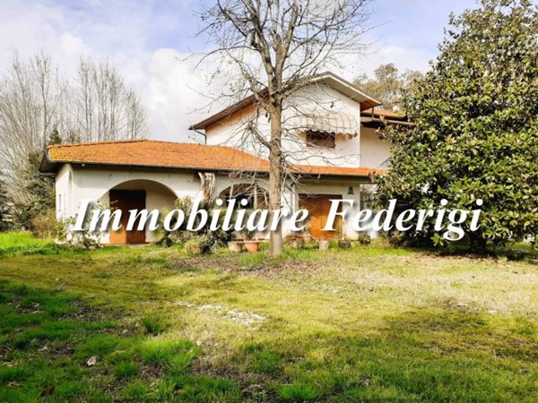 casa indipendente in vendita a Pietrasanta