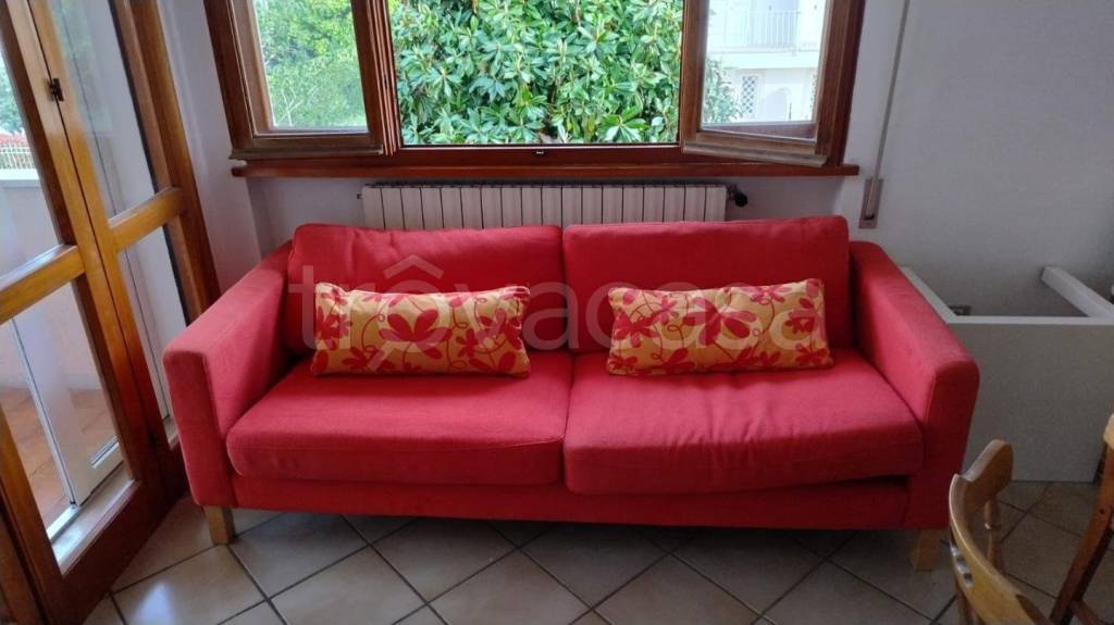 casa indipendente in vendita a Pietrasanta in zona Tonfano